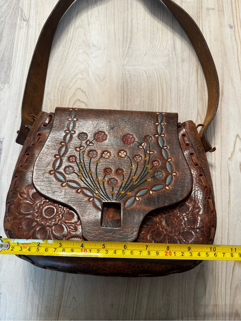 Vintage 70s Hand-Tooled Brown Leather Floral Shoulder Bag, Mexico Made - Picture 12 of 13